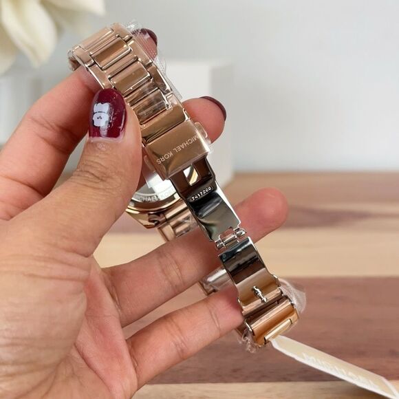 NWT Michael Kors Alex Rose Gold-Tone Stainless Steel Watch - Picture 4 of 7